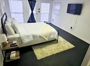 Waterfront Paradise Kayaks & Private Boat Ramp - بايرون