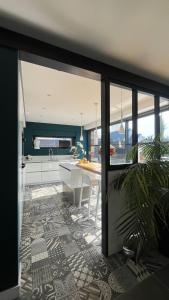 Maisons de vacances L-Oasis de Coulaines - Elegance & piscine : photos des chambres