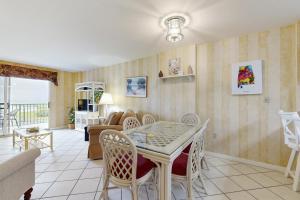 Plantation Palms #6209