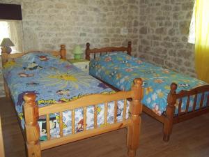 Maisons de vacances Gite de Coustals : Maison 2 Chambres
