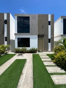 Casa acogedora en Pedernales - Mompiche