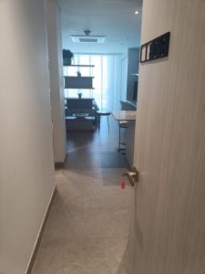 Suite 803 Edif Distrito 90