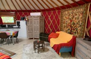 Tentes de luxe yourte de luxe contemporaine : photos des chambres