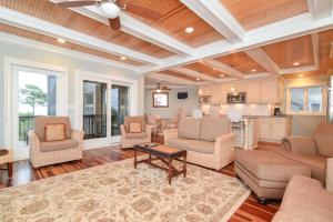 1114 Duneside Villa by Akers Ellis Rentals