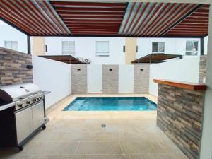 Espectacular casa, piscina privada- Ricaurte