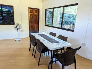 Bonjorge Homestay- Helen, Larena,Siquijor