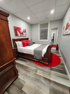 Cozy Apartment #8-B