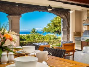 Uber Luxe Serenity House Pool Villa D102, Large Yard, Newly Renovated, Sleeps 8 - Ubytování bez kategorie ve městě Wailea