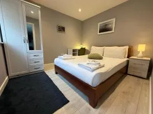 Private Holiday Home, Great Location - Falmer