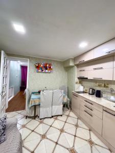 Historic Comfort Grishashvili 30