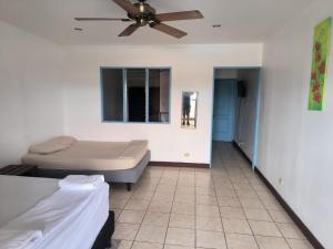 La Hacienda Rooms & Food