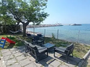 Beach house - 尼尔斯吉尼