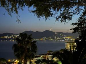 RENOIR 1265 Villa Francia - F2 très belle vue mer