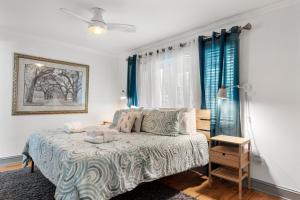 1337 Fairway Oaks Villa by Akers Ellis Rentals