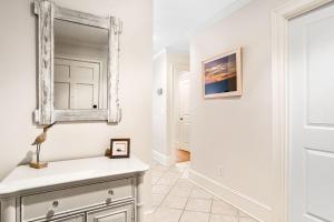 1380 Fairway Oaks Villa by Akers Ellis Rentals