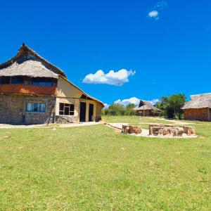 Orngatuny Mara King Camp
