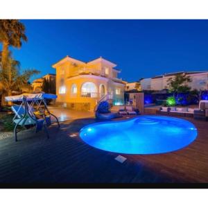 Ciudad Quesada Stunning Heated Pool Private Luxury Villa with Spa Sleeps 14