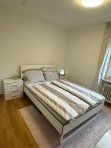 Private Room in Shared Apartment! - FDH