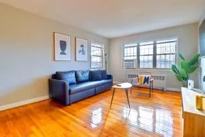 Business Ready Apartment in Alexandria Modern & Central Location - Oxon Hill