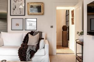 Alfreds Ramsbottom - Suite Two