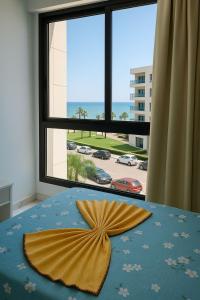 Beachfront Chalet in Porto Said with Pool Garde