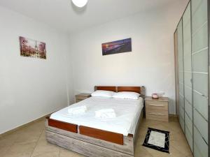 Noah 2 bedrooms apartment with free parking 50 m from city center