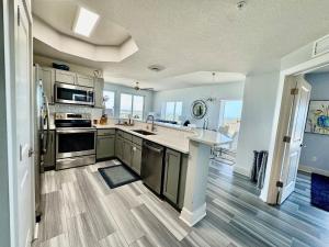 Calypso 3-2112 by Emerald Coast Retreats