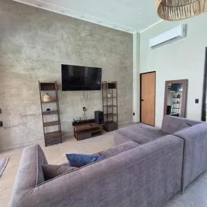 A charming house to rest with a private pool - Ticumán