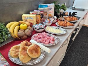 COMIDA Guesthouse & Experiences