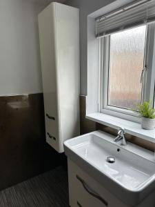 Spacious 3-Bed Flat in Jesmond