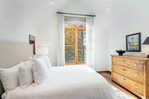 Mountain House by Exceptional Stays