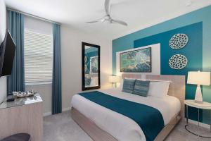 Mega Villa Near Disney with Gamer BR, Theater, Pool