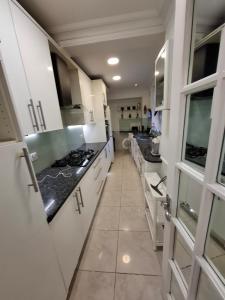 Relaxing 3BR Apartment-Book Now