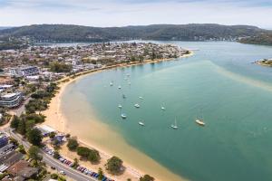 Cute Coastal 2-Bedroom Getaway