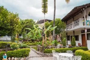 Hostal Jardín Escondido - 比尔卡班巴