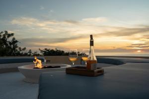 Luxury Villa Oceanfront with Premium Services