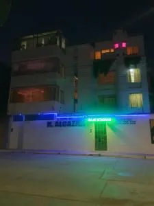 Hospedaje Alcazar - El Tambor