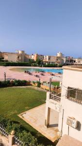 قرية ديمورا