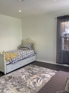 5 Bedroom House In Beverly Hills