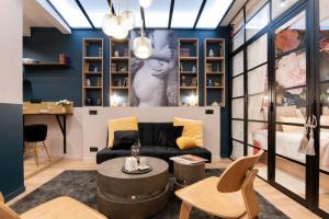 Charming artist studio in Le Marais