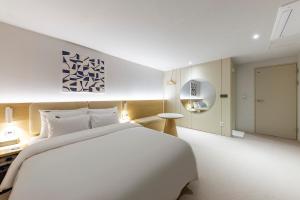 Browndot Cheonan Terminal