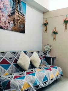 Sea Residences near Moa-By Glenda