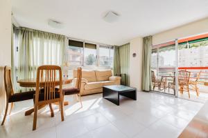 Piscina, terraza, espaciosa y buena energía