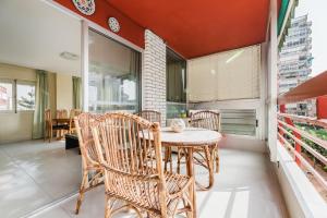 Piscina, terraza, espaciosa y buena energía