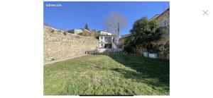 Appartements Charmant appartement au calme avec grand jardin au pied des remparts : Appartement 1 Chambre - Vue sur Jardin