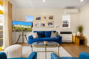 Hollywood Glam Hideaway - Steps to Walk of Fame