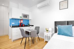 Cozy Studio 2 min walk to Douro River with AC