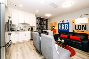 Modern suite near Airport Hospital Henday Town Ctr