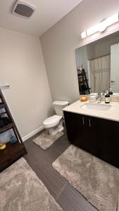 Private Room and Bathroom