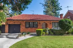 Churchill Gems - Turramurra